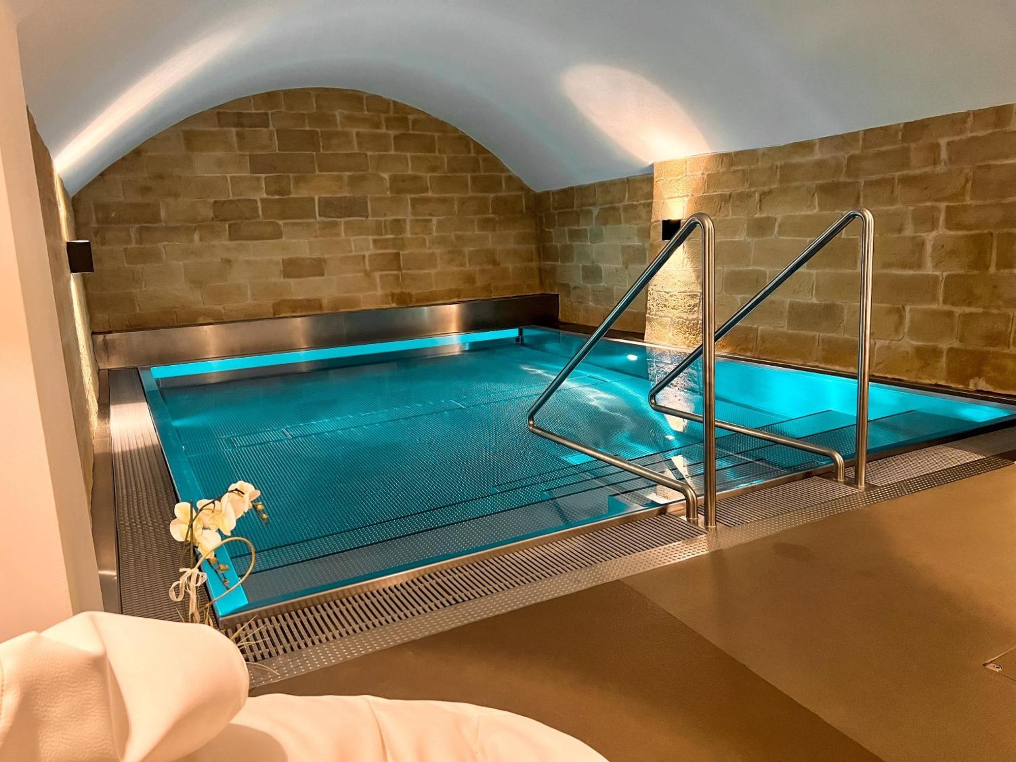 Familienwohnung Im Herzen Von Bern Mit Pool Und Sauna Exterior photo